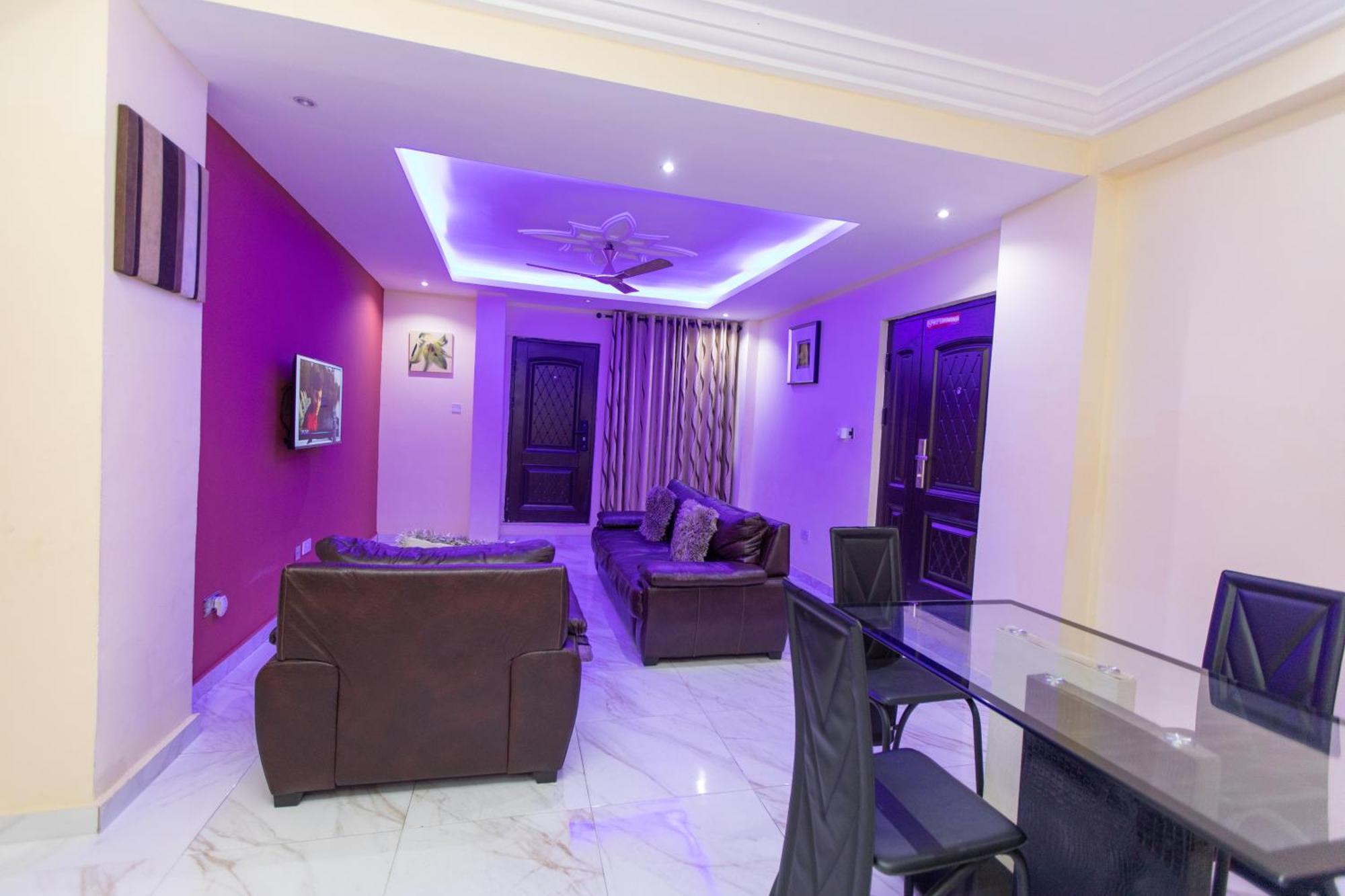 Washington Apartments - Just 25Mins Drive From The Airport Kwashieman Luaran gambar