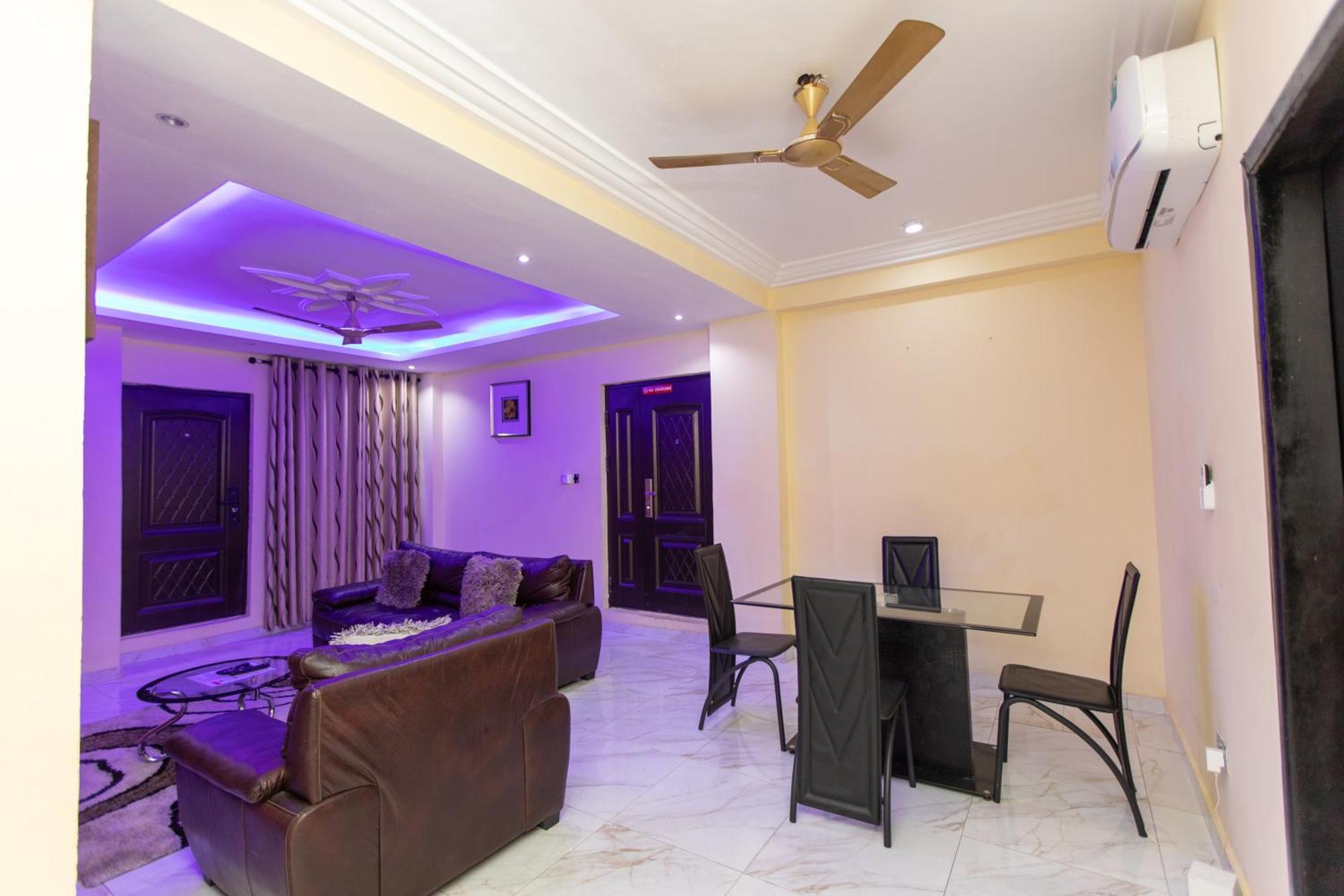 Washington Apartments - Just 25Mins Drive From The Airport Kwashieman Luaran gambar