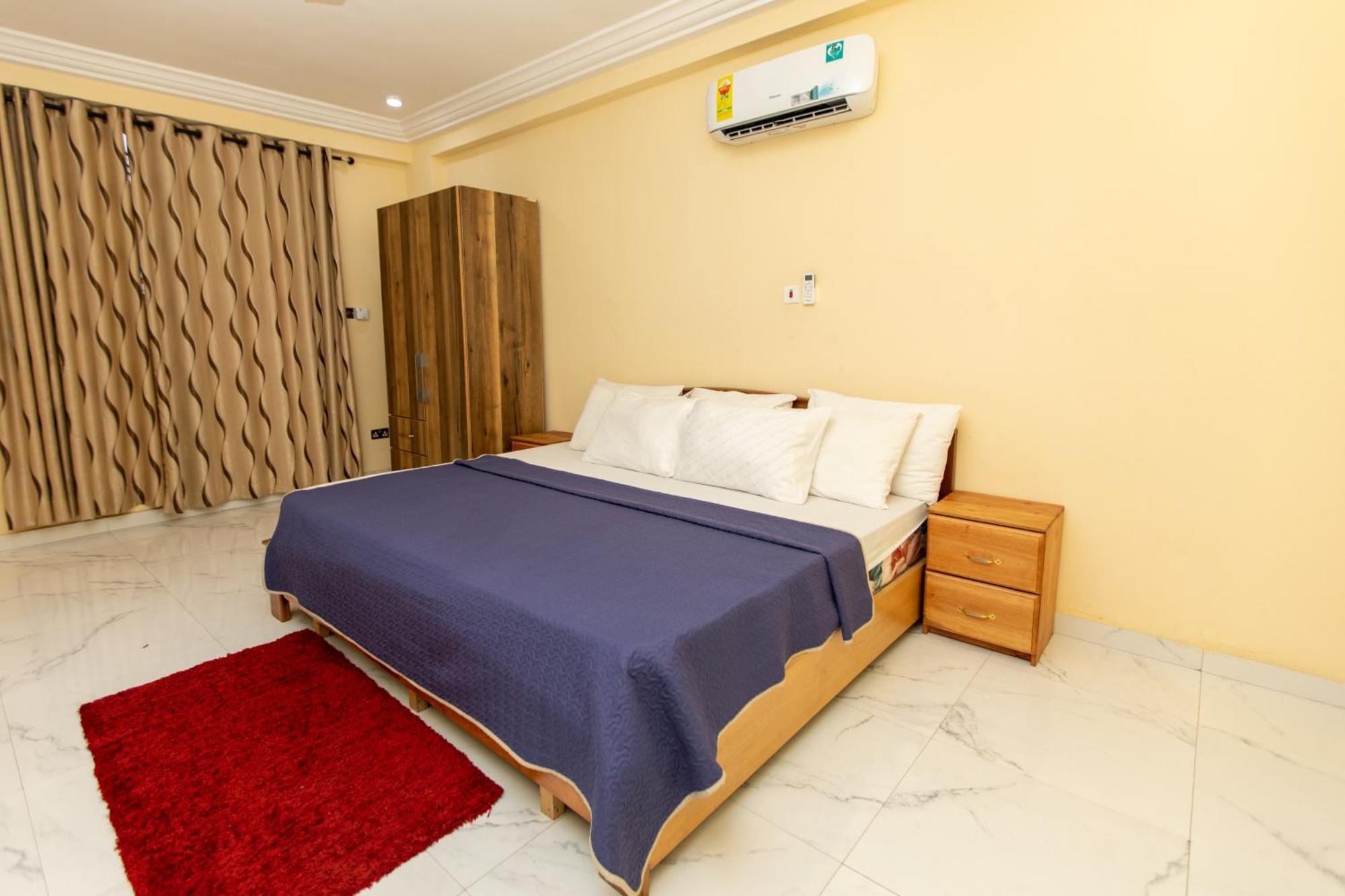 Washington Apartments - Just 25Mins Drive From The Airport Kwashieman Luaran gambar